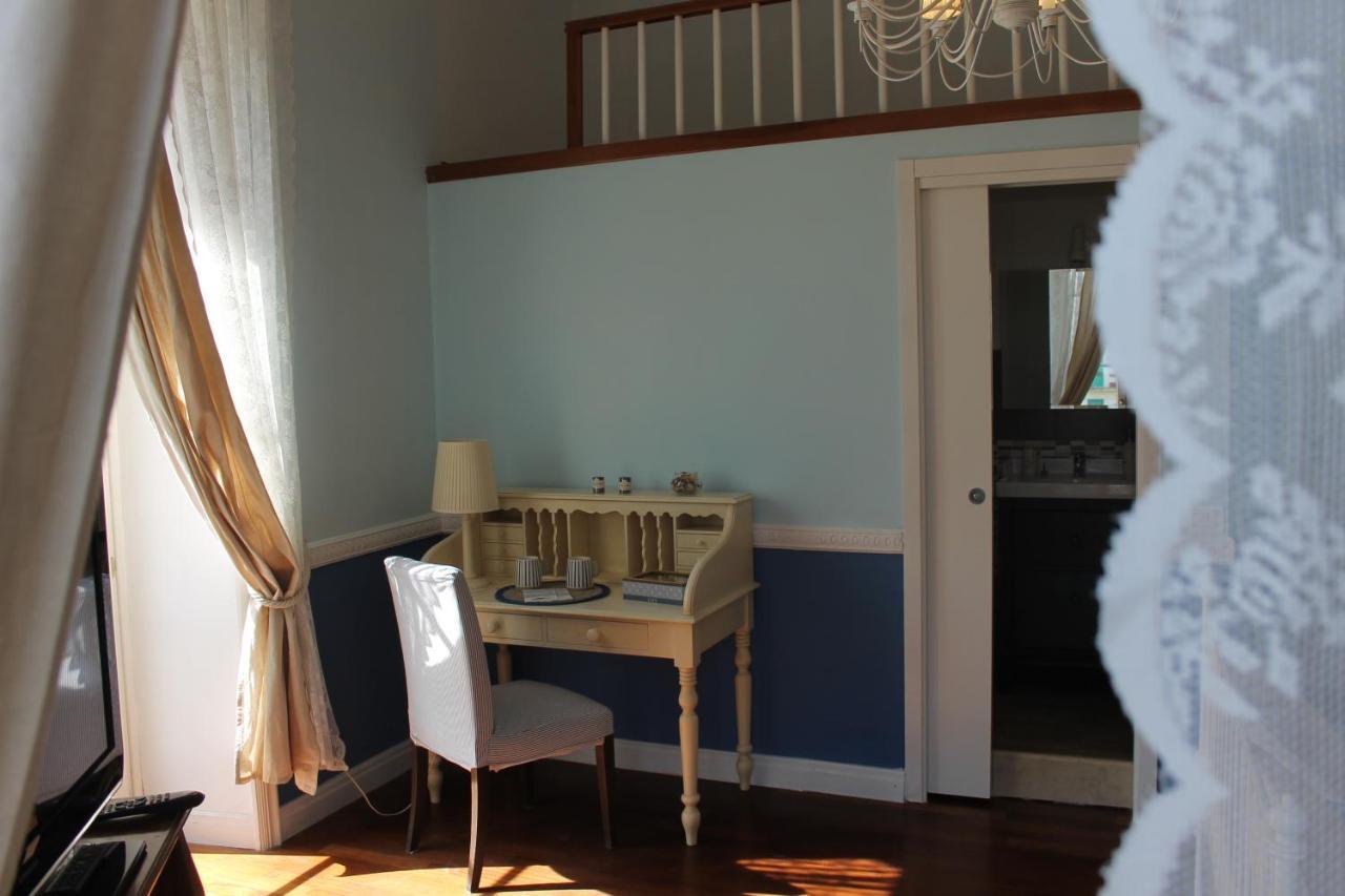 B&B Le Sorelle Наполи Екстериор снимка